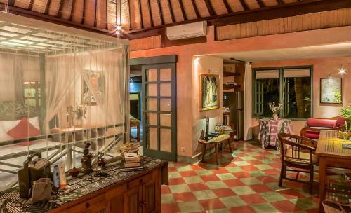 Сукавати: Artistic B&B Bungalow