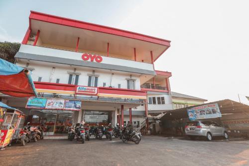 Legok: OYO 387 Alfa Residence