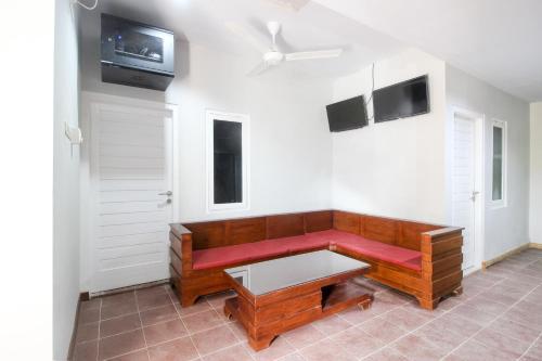 Ngaglik: RedDoorz near UII Jakal 3