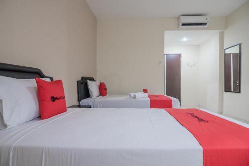 Мартапура: Reddoorz Plus Near Syamsudin Noor Airport