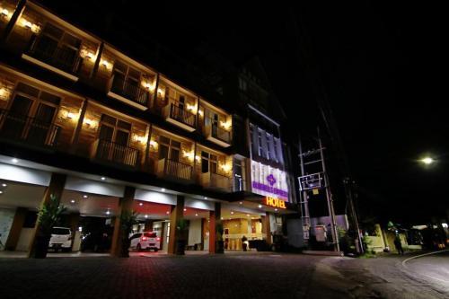 Маланг: Bluebells Express Syariah Hotel