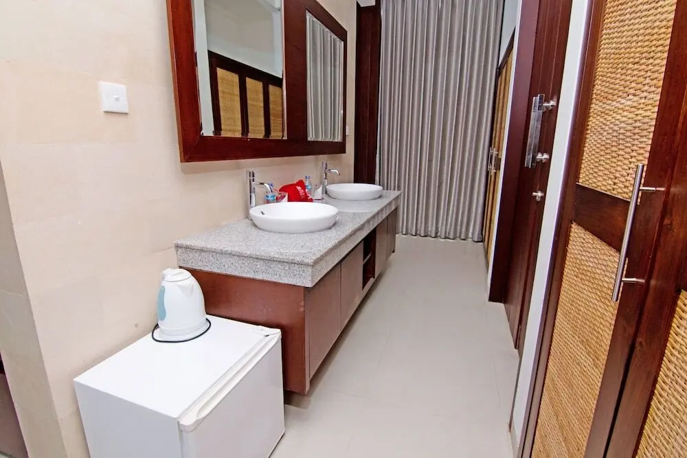 Убуд: ZEN Rooms Pengosekan Ubud Villa