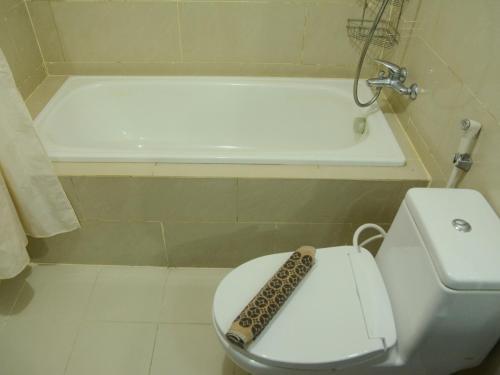 Джакарта: Mall Access Exclusive 2 BR @ Gandaria Heights Apartment By Travelio