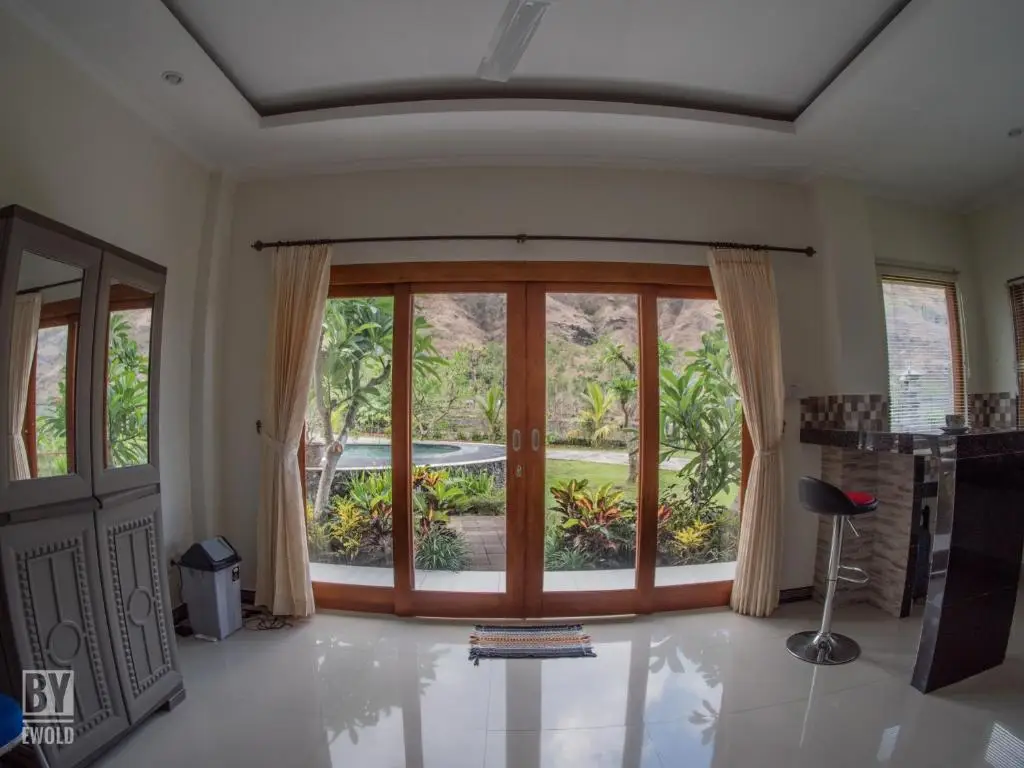 Бунутан: Anugerah Villas 2