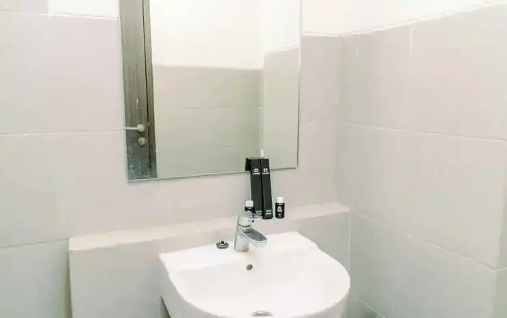 Южный Тангеранг: Minimalist Studio Room at Bintaro Icon Apartment By Travelio