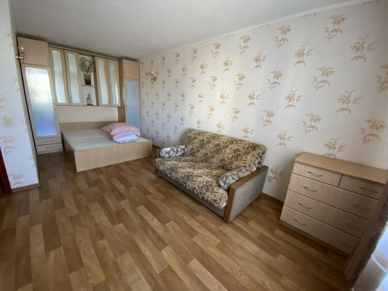 Вологда: Две подушки на ул. Ярославская д. 31б, кв. 39