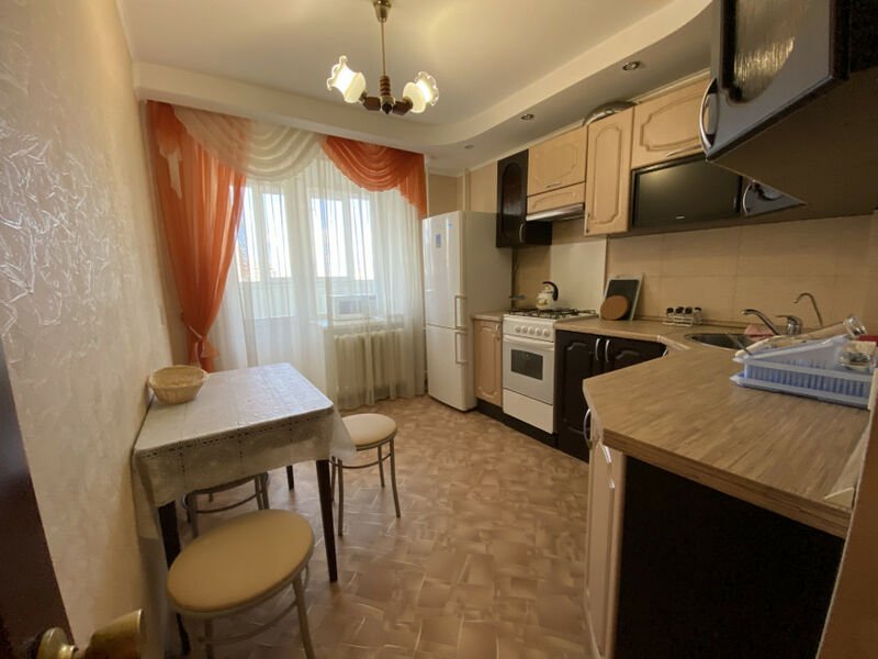 Вологда: Две подушки на ул. Ярославская д. 31б, кв. 39