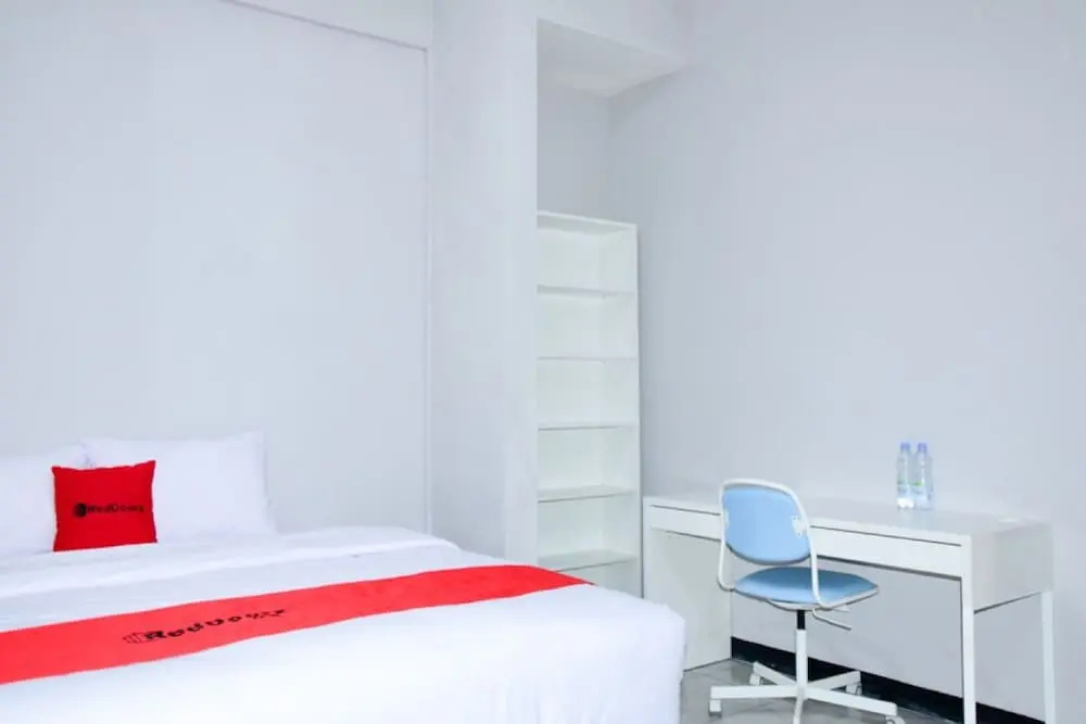 Джакарта: RedDoorz Plus Near Mall Kelapa Gading