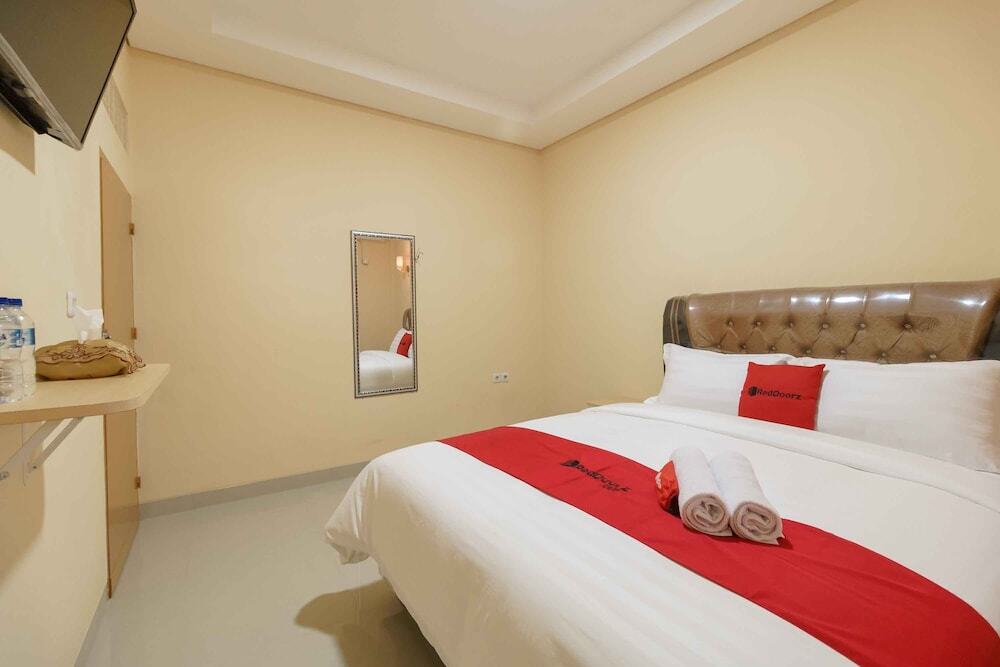 Паданг: Reddoorz Syariah Near Plaza Andalas Padang