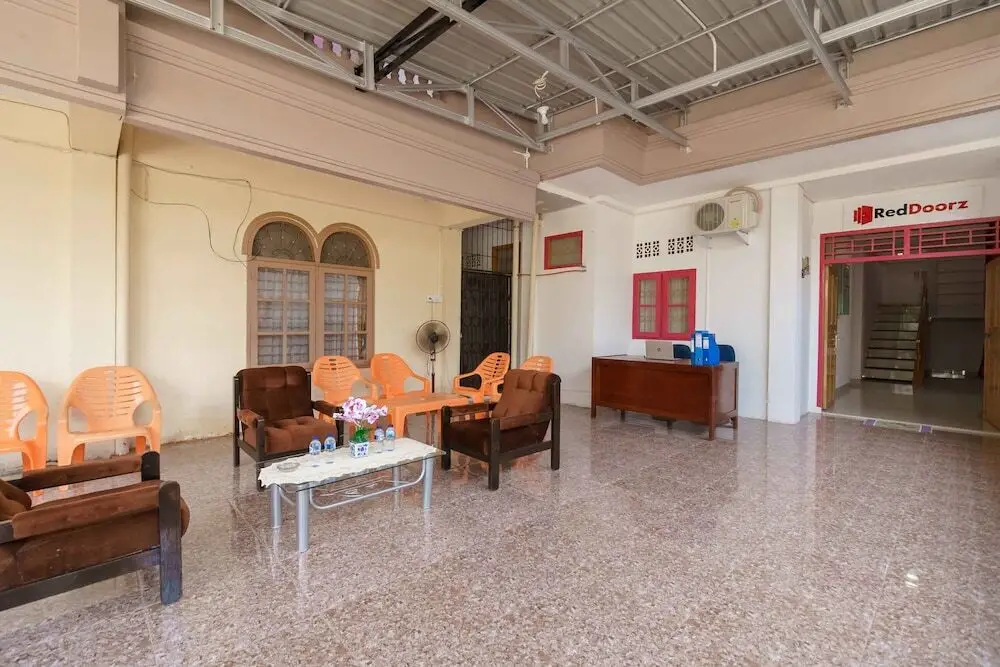 Паданг: Reddoorz Syariah Near Plaza Andalas Padang