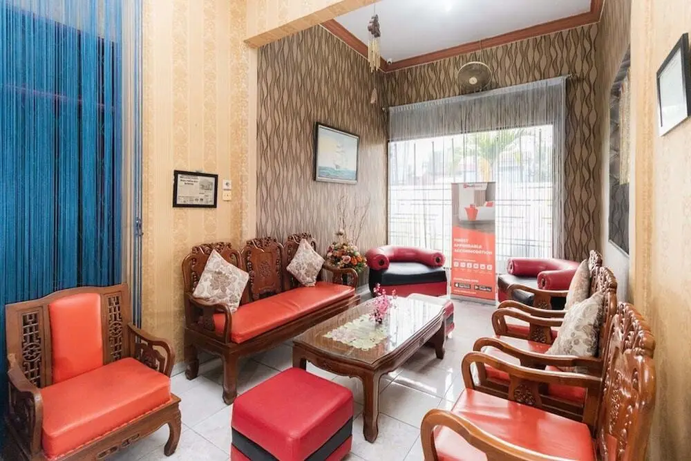 Медан: RedDoorz Syariah near Plaza Medan Fair 2
