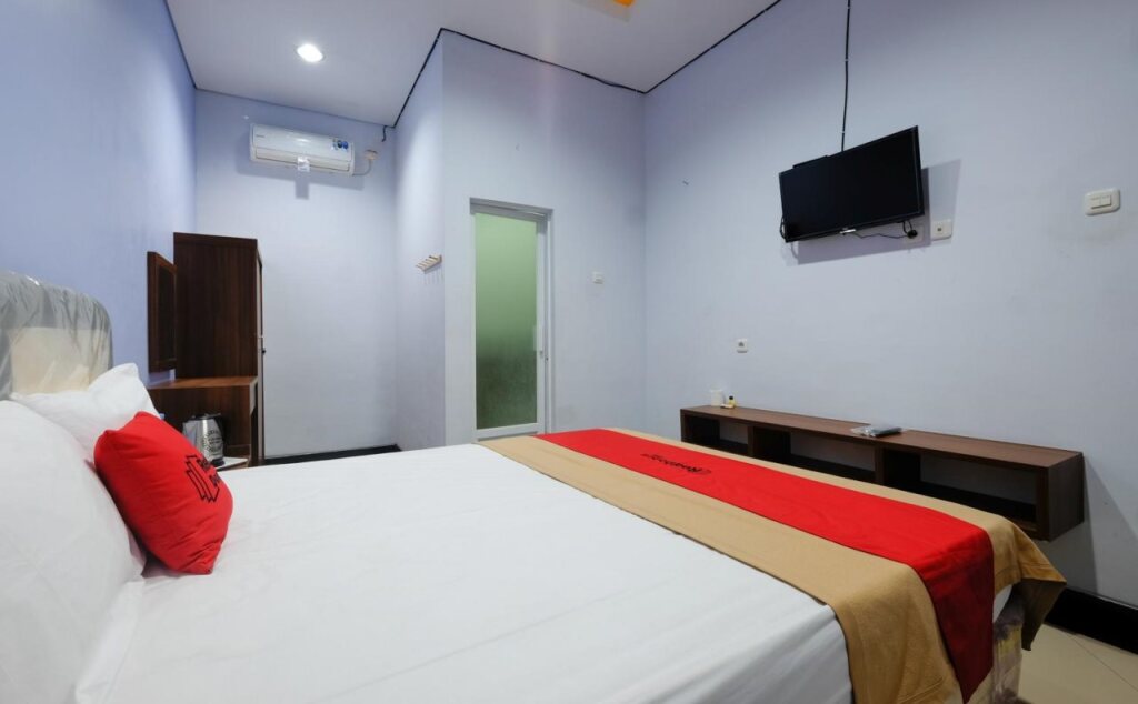 Семаранг: RedDoorz near Universitas Semarang