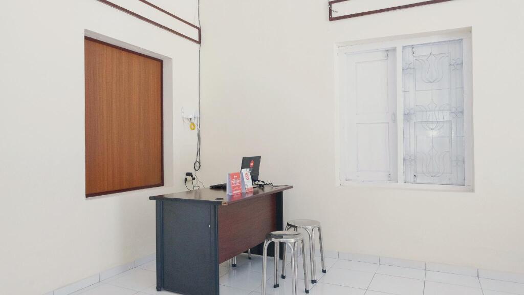 Пакитан: OYO 1190 Griya Soeratin Residence Syariah