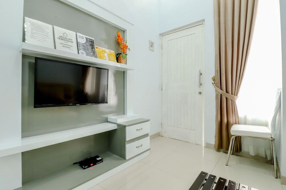 Бату: Villa Utari 1