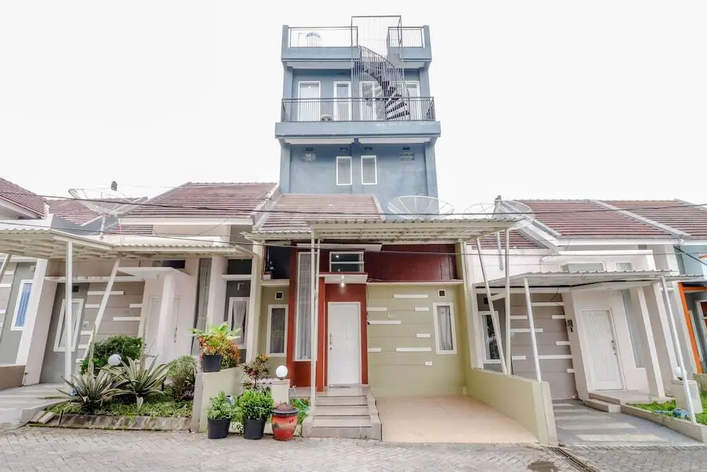 Бату: Villa Utari 1