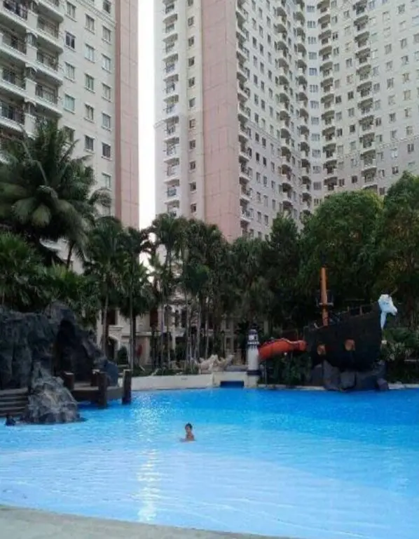 Сурабая: Fifi Sewa Apartemen Surabaya