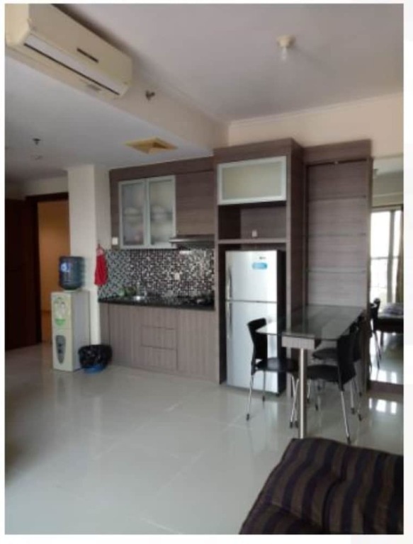 Сурабая: Fifi Sewa Apartemen Surabaya