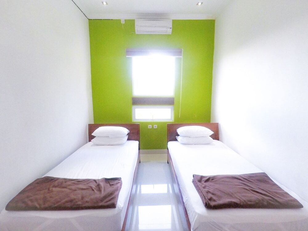Сукавати: RedDoorz near Bali Zoo Ubud