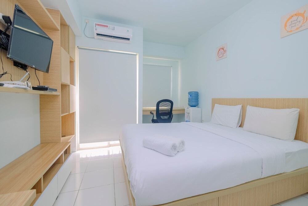 Тангеранг: Simple and Minimalist Studio Apartment at Ayodhya Residences