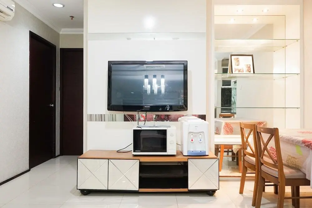 Джакарта: Spacious 2BR Apartment at Mangga Dua Residence