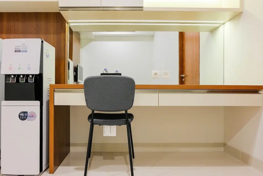 Южный Тангеранг: Tranquil And Cozy 1Br At Roseville Apartment