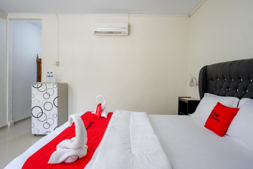 Палу: RedDoorz Plus Syariah at Alam Raya Hotel