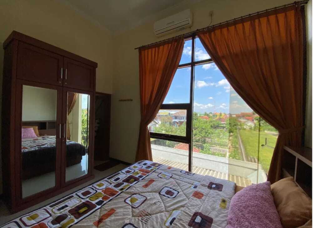 Батуретно: Manyar Sewu Homestay