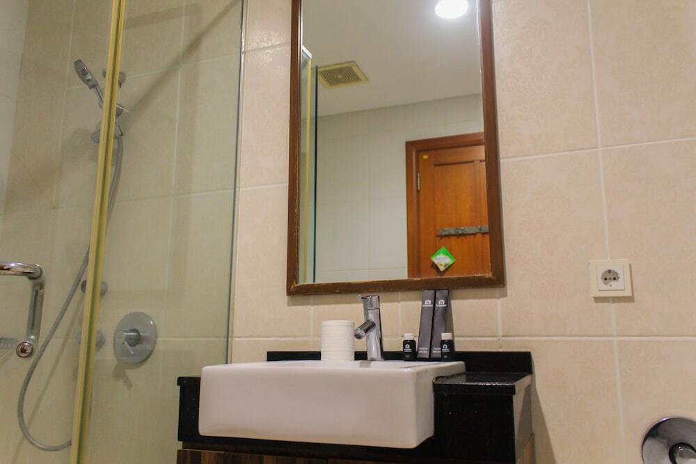 Джакарта: Spacious And Nice 2Br At One Cik Ditiro Apartment