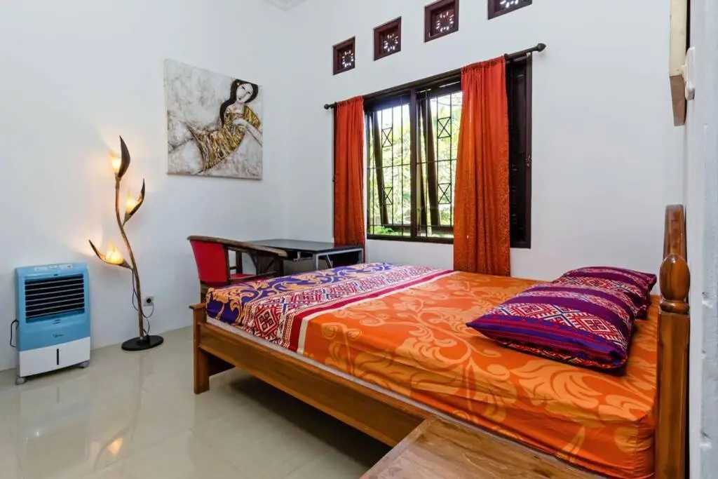 Беноа: Tropical house in Nusa Dua. Beach in 150m. Garden. Fast to airport! Fast internet