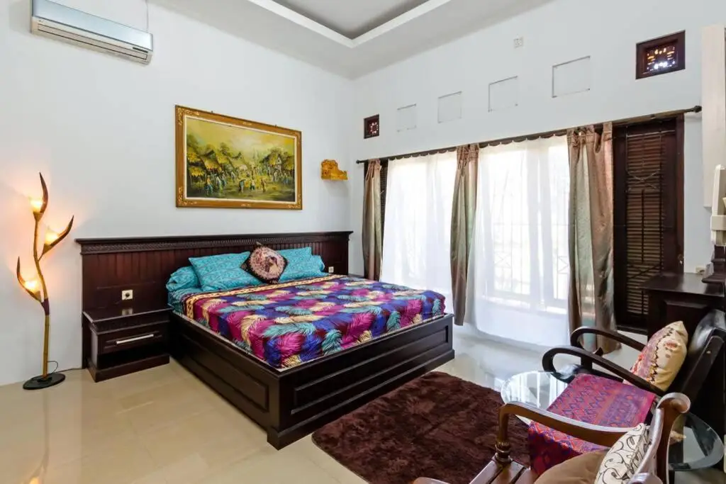 Беноа: Tropical house in Nusa Dua. Beach in 150m. Garden. Fast to airport! Fast internet