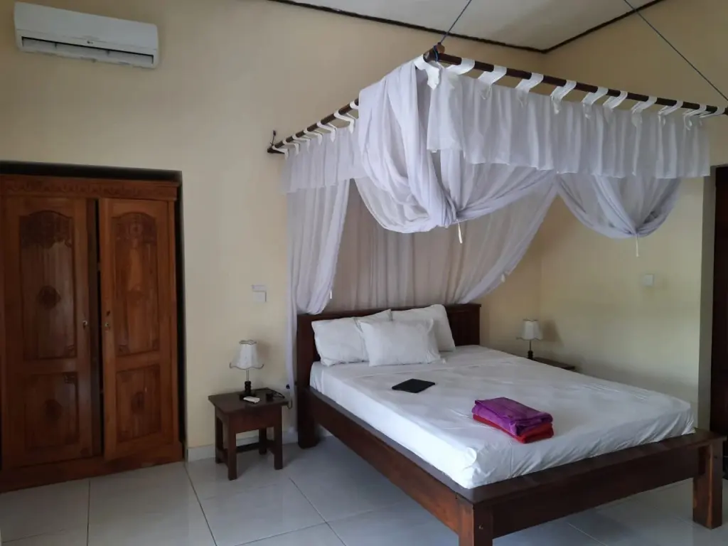 Пурвакерти: Mertasari Homestay Amed RedPartner