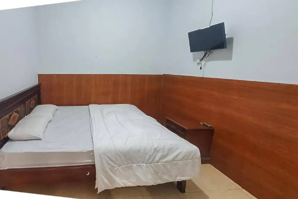 Бату: Anind Guest House near Museum Angkut Batu RedPartner