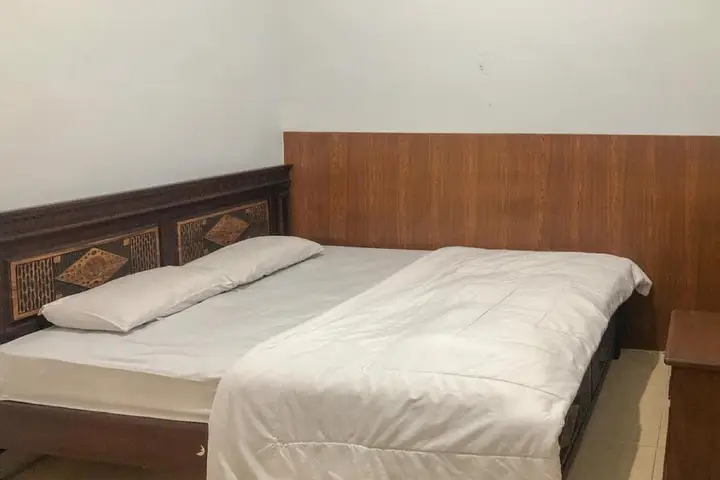 Бату: Anind Guest House near Museum Angkut Batu RedPartner