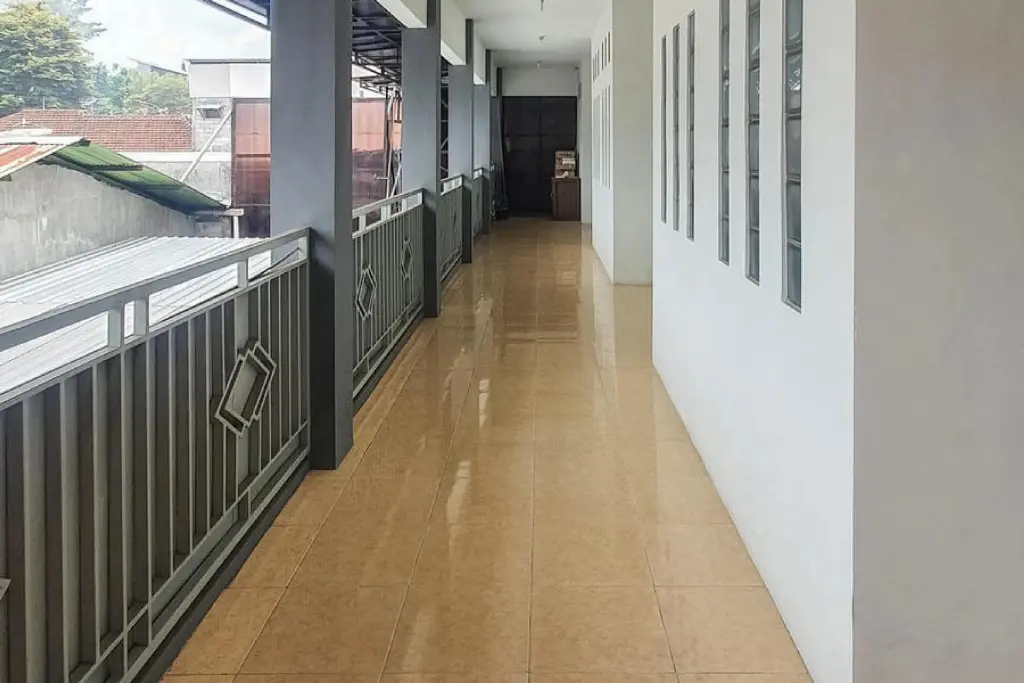 Бату: Anind Guest House near Museum Angkut Batu RedPartner