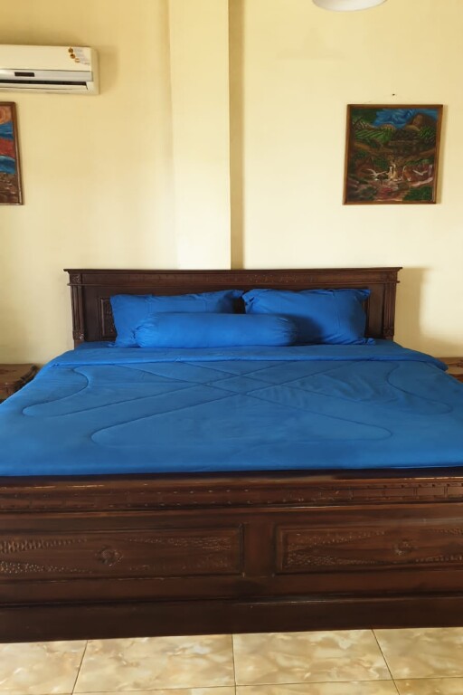 Larantuka: Larantuka Beach Homestay RedPartner