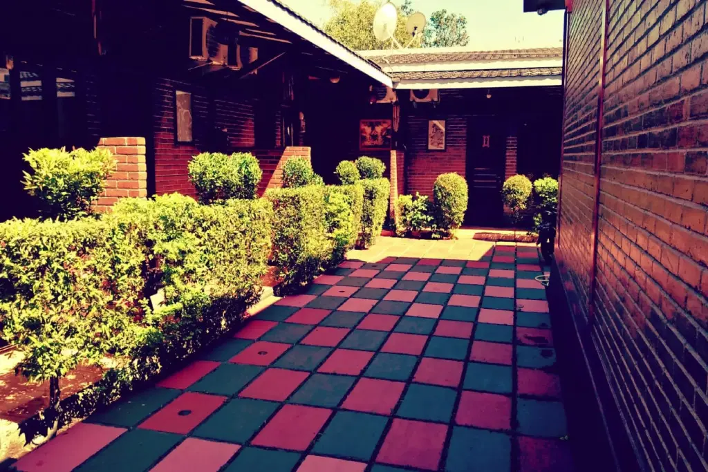 Купанг: Monginsidi Home Stay RedPartner