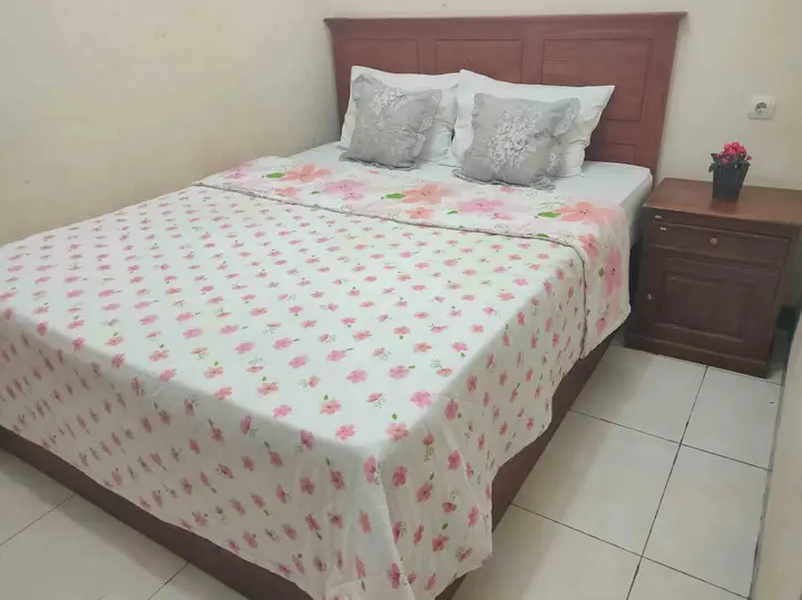 Суракарта: D'Yolland Guesthouse