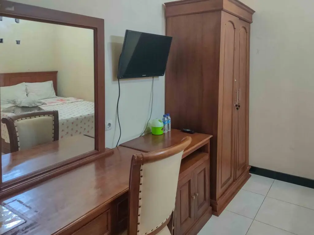 Суракарта: D'Yolland Guesthouse