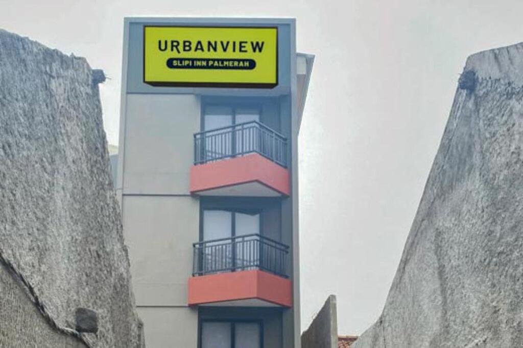 Urbanview Hotel Slipi Inn Palmerah — фото 1