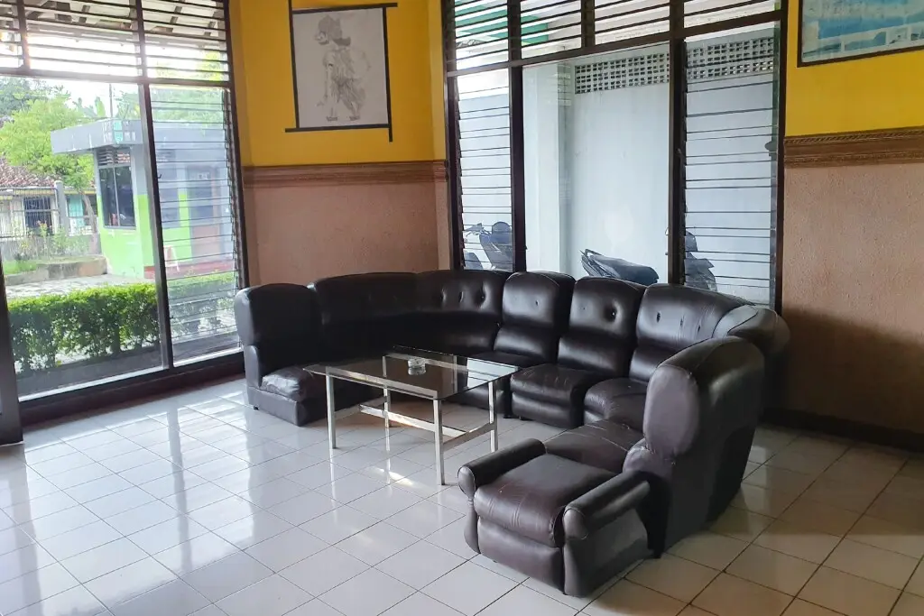 Мадиун: Hotel Pondok Indah RedPartner