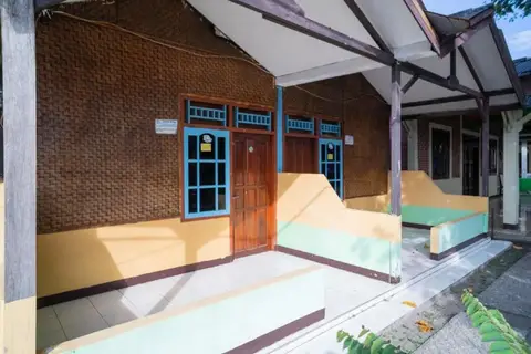 Lape Resort Syariah at Desa Wisata Pulau Untung Jawa — фото 1