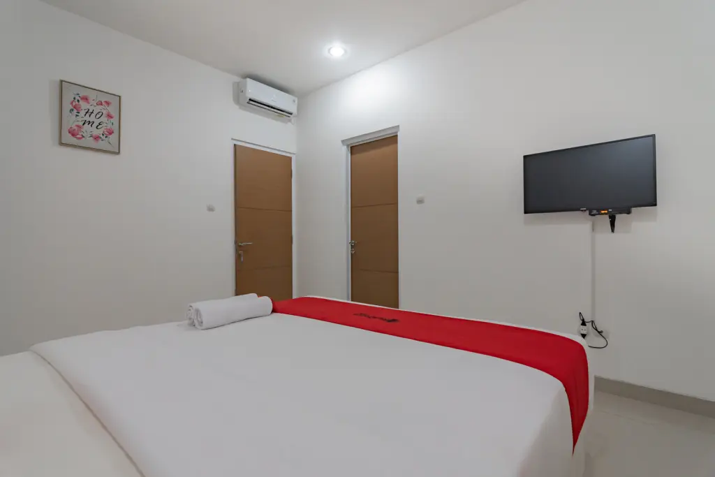 Бандунг: RedDoorz @ Sukahaji Street Bandung