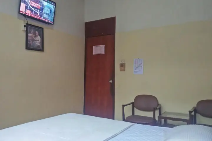 Озеро Тоба: Olibert Hotel Parapat Ajibata