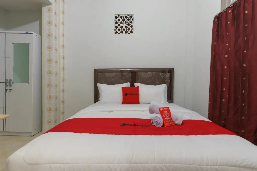 Джакарта: RedDoorz near City Walk Benhil