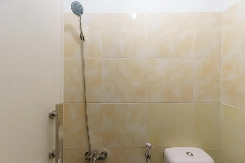 Джакарта: RedDoorz near City Walk Benhil