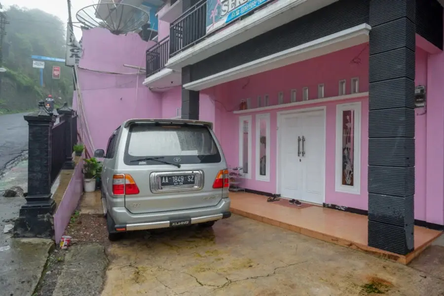 Диэнь Кулон: RedDoorz Syariah near Telaga Warna Dieng