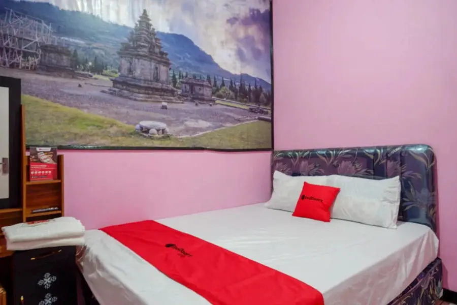 Диэнь Кулон: RedDoorz Syariah near Telaga Warna Dieng