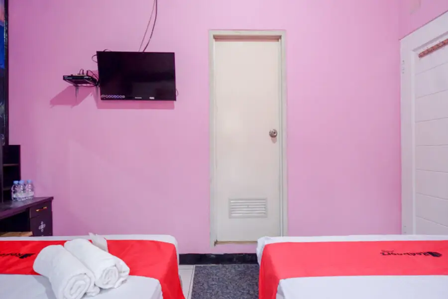Диэнь Кулон: RedDoorz Syariah near Telaga Warna Dieng