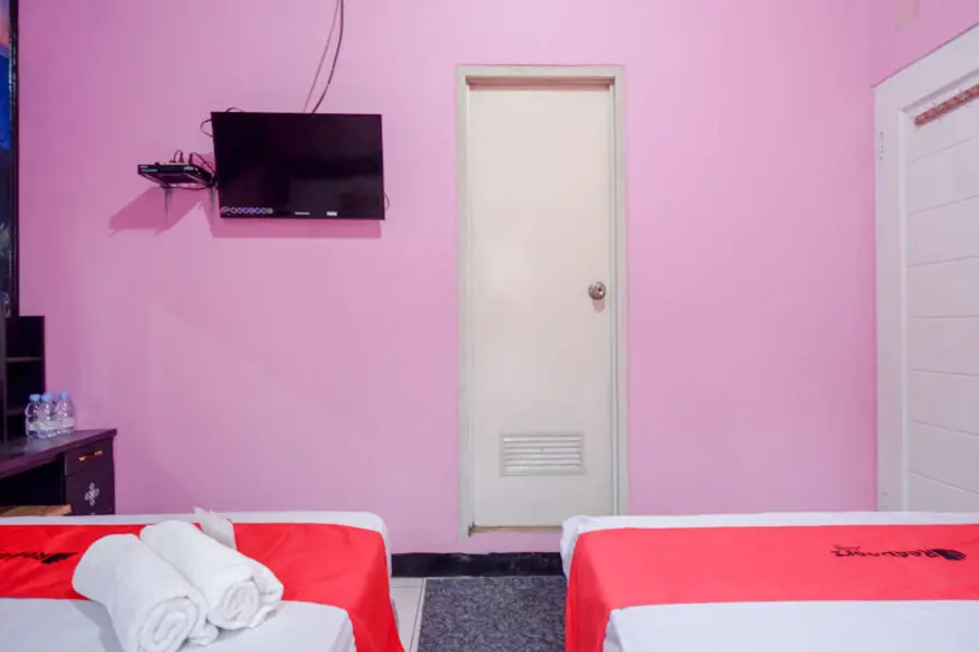 Диэнь Кулон: RedDoorz Syariah near Telaga Warna Dieng
