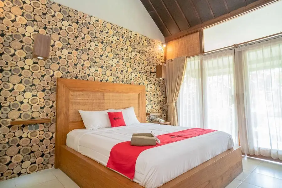 Матарам: RedDoorz Plus @ Raya Senggigi Lombok